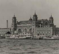 ellis island in 1905